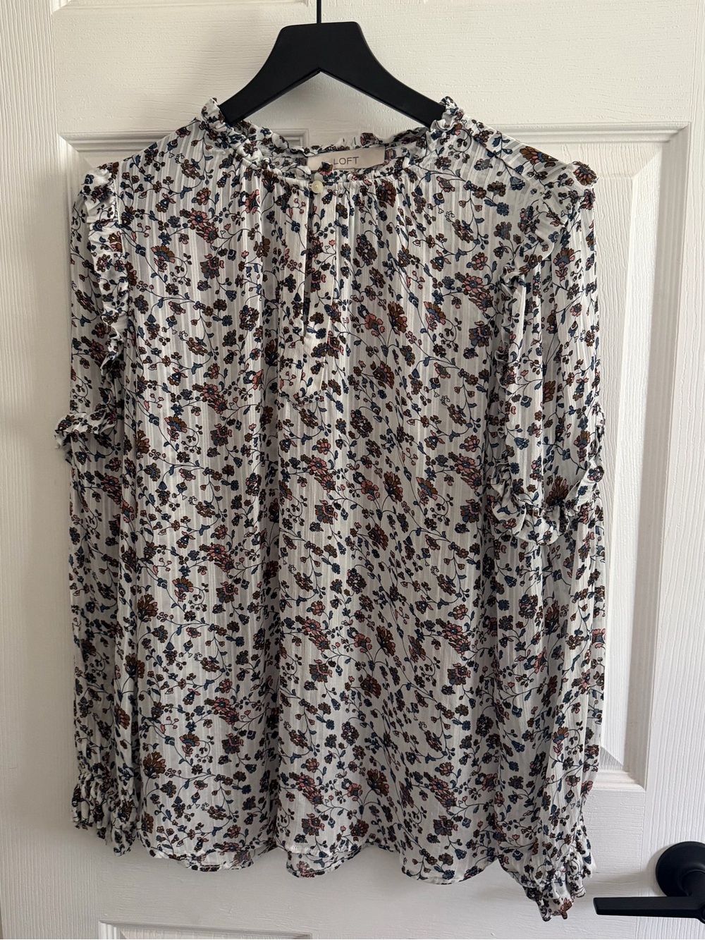 LOFT White Floral Ruffle-Detail Long Sleeve Blouse